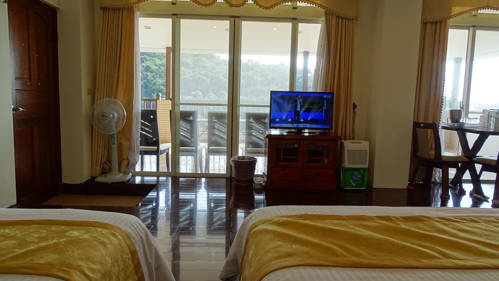 Emoonten Homestay Sanzhi Εξωτερικό φωτογραφία